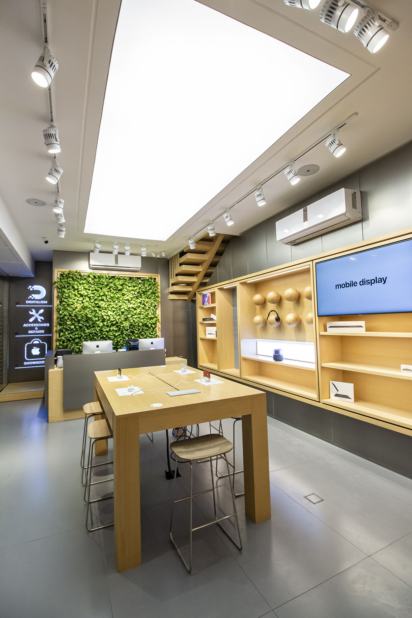 تصویر شماره 1 از پروژه apple store ، متعلق به Ehsan Firoozmandan