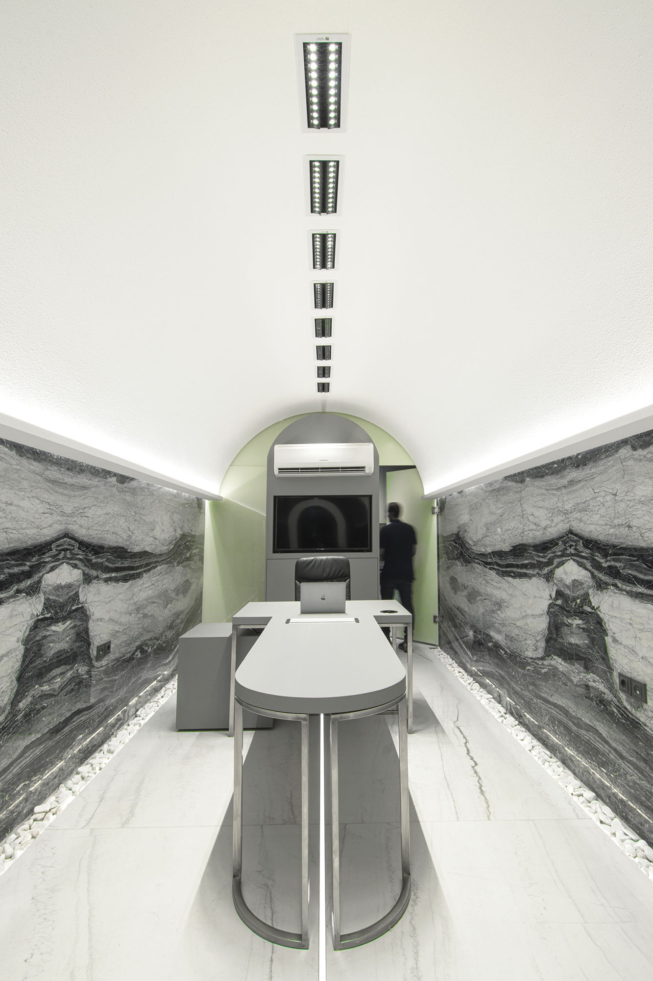 تصویر شماره 1 از پروژه office ، متعلق به Ehsan Firoozmandan